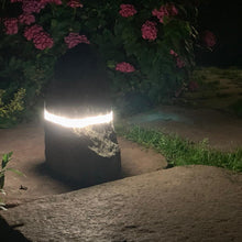 Lade das Bild in den Galerie-Viewer, Gneis-Woodstone-Leuchte - Stein Ambiente