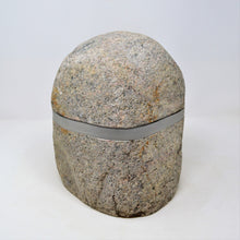 Lade das Bild in den Galerie-Viewer, Steinleuchte - Stein Ambiente