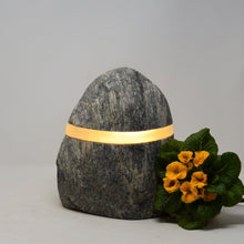 Lade das Bild in den Galerie-Viewer, Steinleuchte - Stein Ambiente
