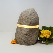 Lade das Bild in den Galerie-Viewer, Steinleuchte - Stein Ambiente