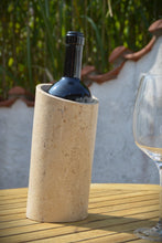 Lade das Bild in den Galerie-Viewer, Weinkühler/ Sektkühler aus poliertem Sandstein - Stein Ambiente